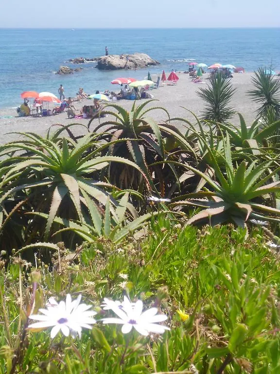 2111-Beautiful Groundfloor With Garden Sea View Apartment Manilva