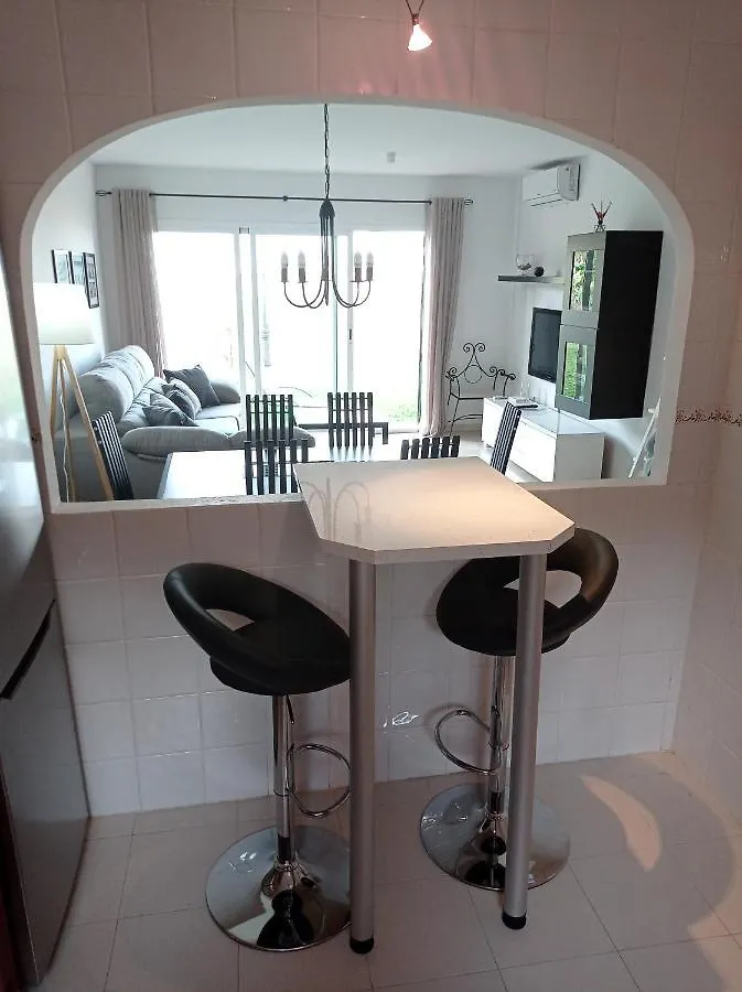 2111-Beautiful Groundfloor With Garden Sea View Apartment Manilva Spain